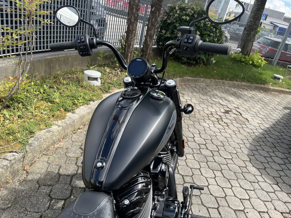 INDIAN CHIEF 1890 BOBBER DARK HORSE - immagine 7