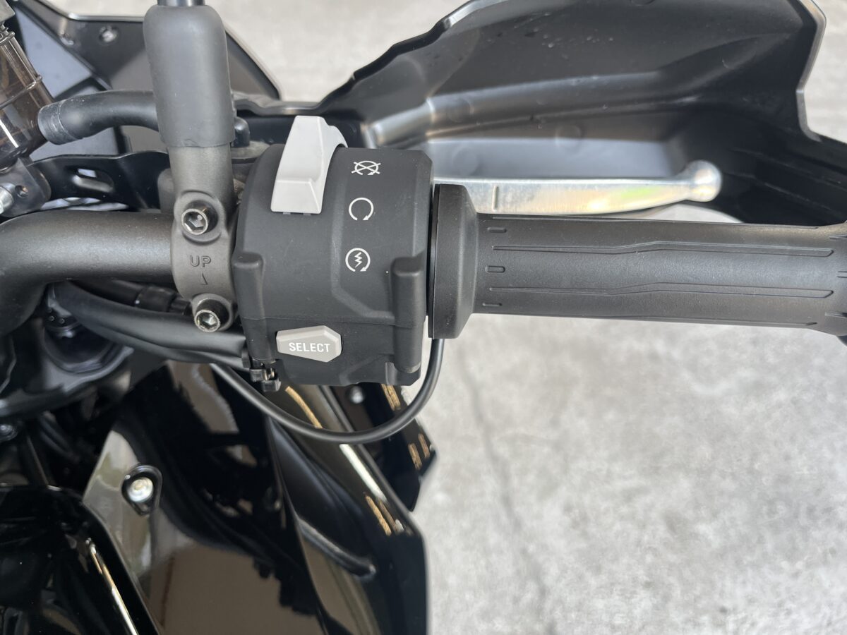 KAWASAKI VERSYS 1000 GRAND TOURER SE 2022 - immagine 17