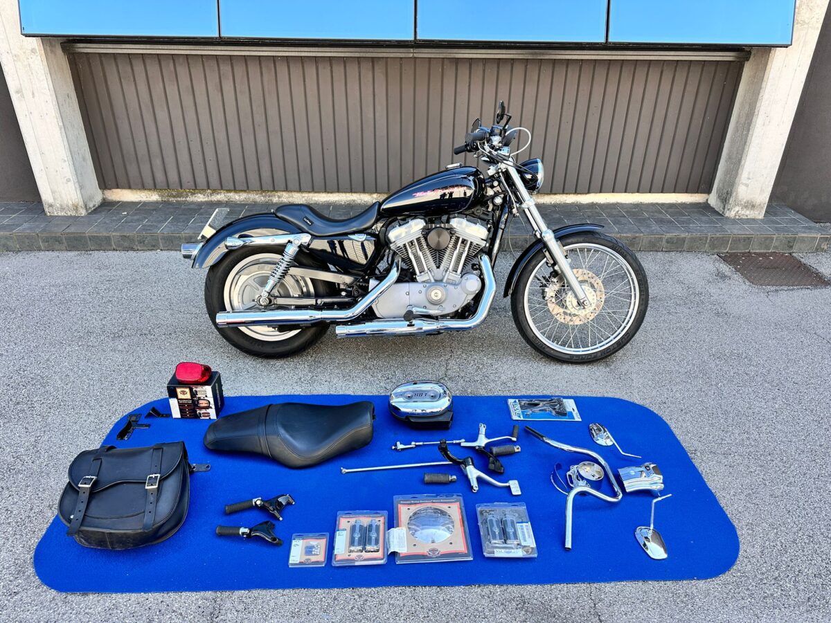 HARLEY DAVIDSON SPORTSTER 883 CUSTOM - 2006