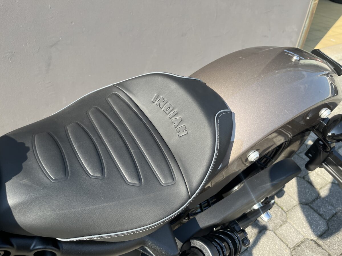 INDIAN SCOUT 1250 BOBBER LTD+TECH NARA BRONZE - immagine 9