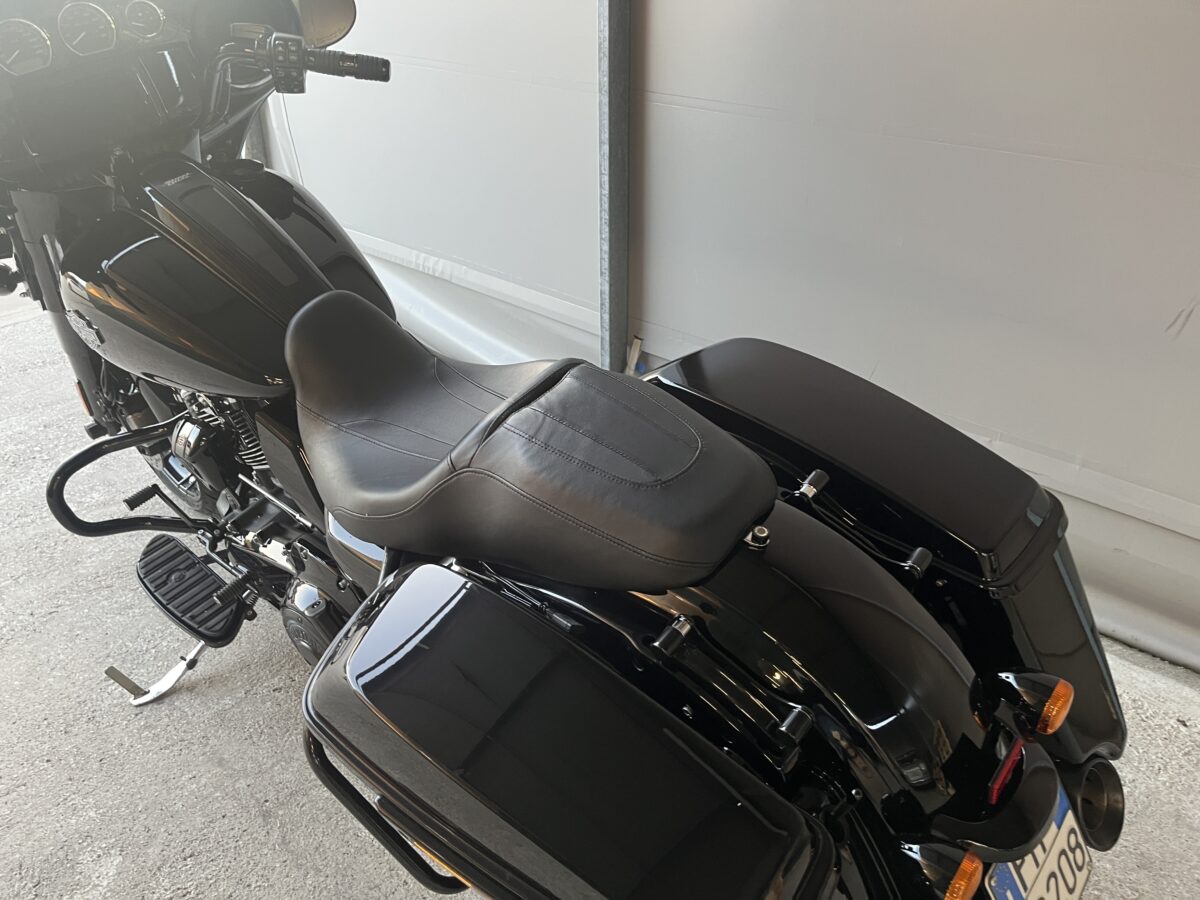 HARLEY DAVIDSON STREET GLIDE SPECIAL 01/2024 - 8300KM - immagine 18