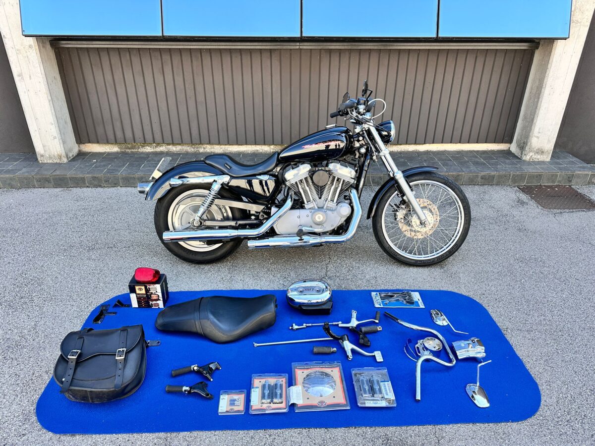HARLEY DAVIDSON SPORTSTER 883 CUSTOM - 2006 - immagine 13
